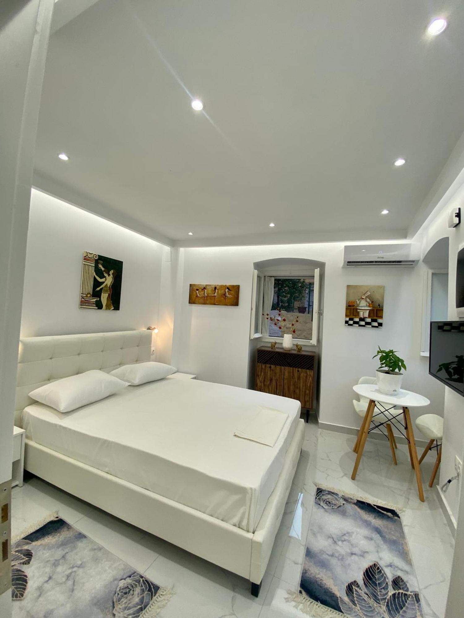 Corfu Port Art Studios 外观 照片