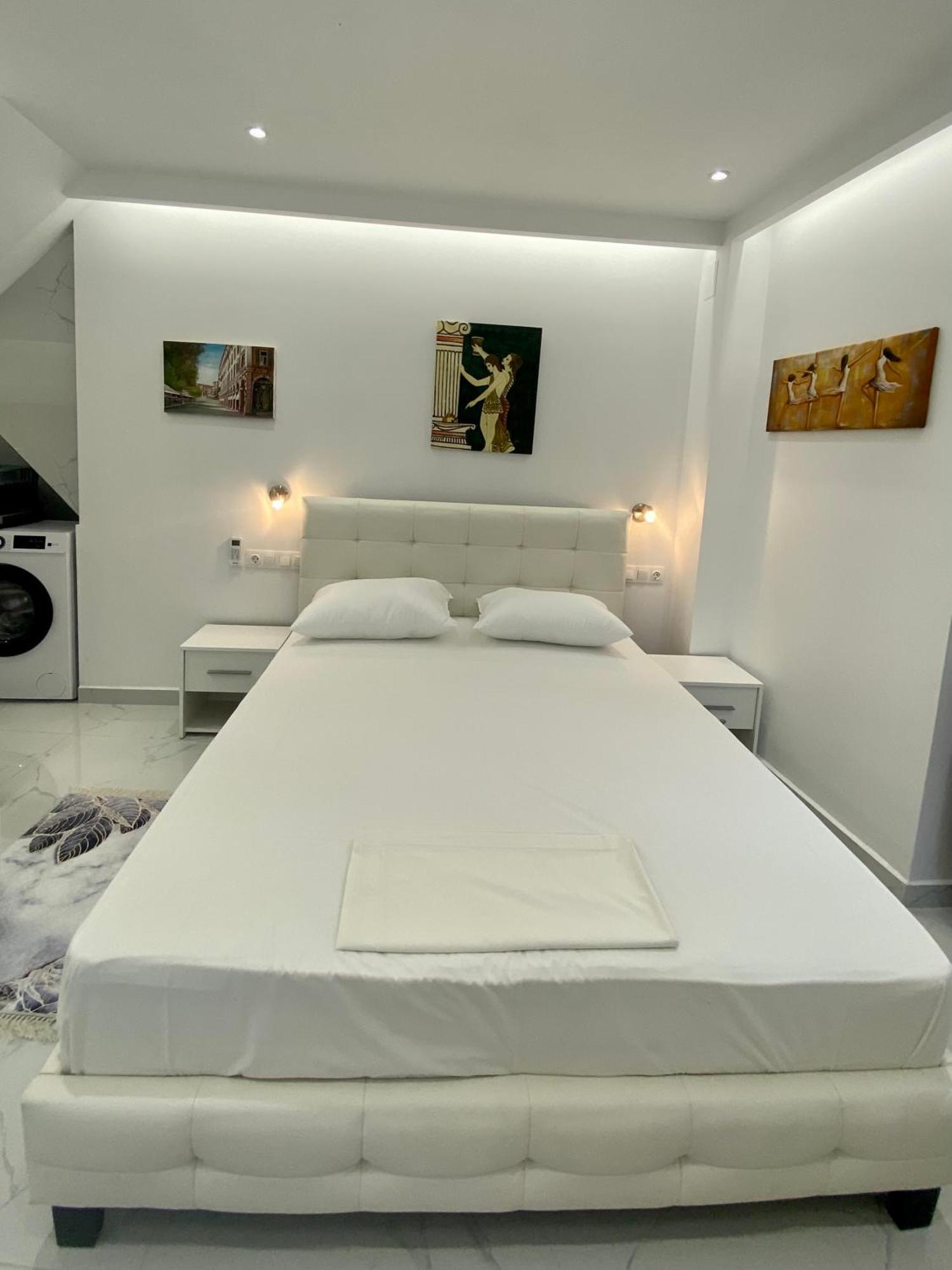 Corfu Port Art Studios 外观 照片