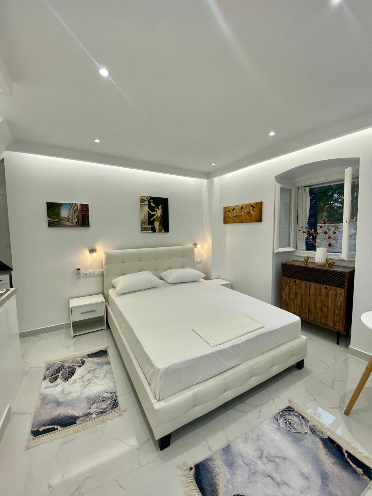 Corfu Port Art Studios 外观 照片
